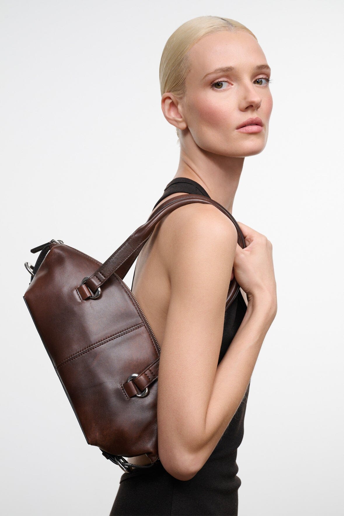 HESTER MINI SHOULDER BAG | ESPRESSO DISTRESSED