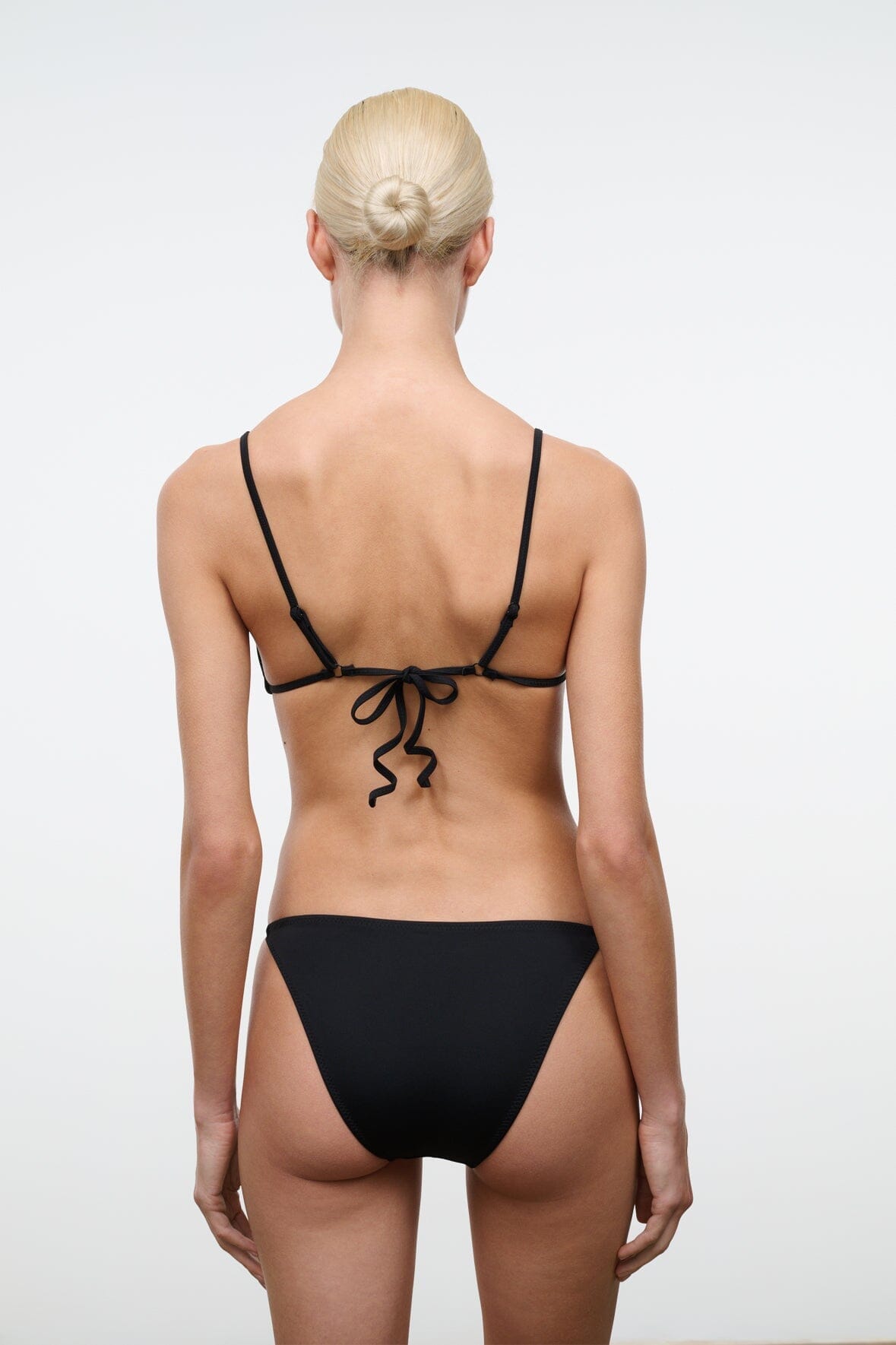 ALEXIS TRIANGLE TOP | BLACK