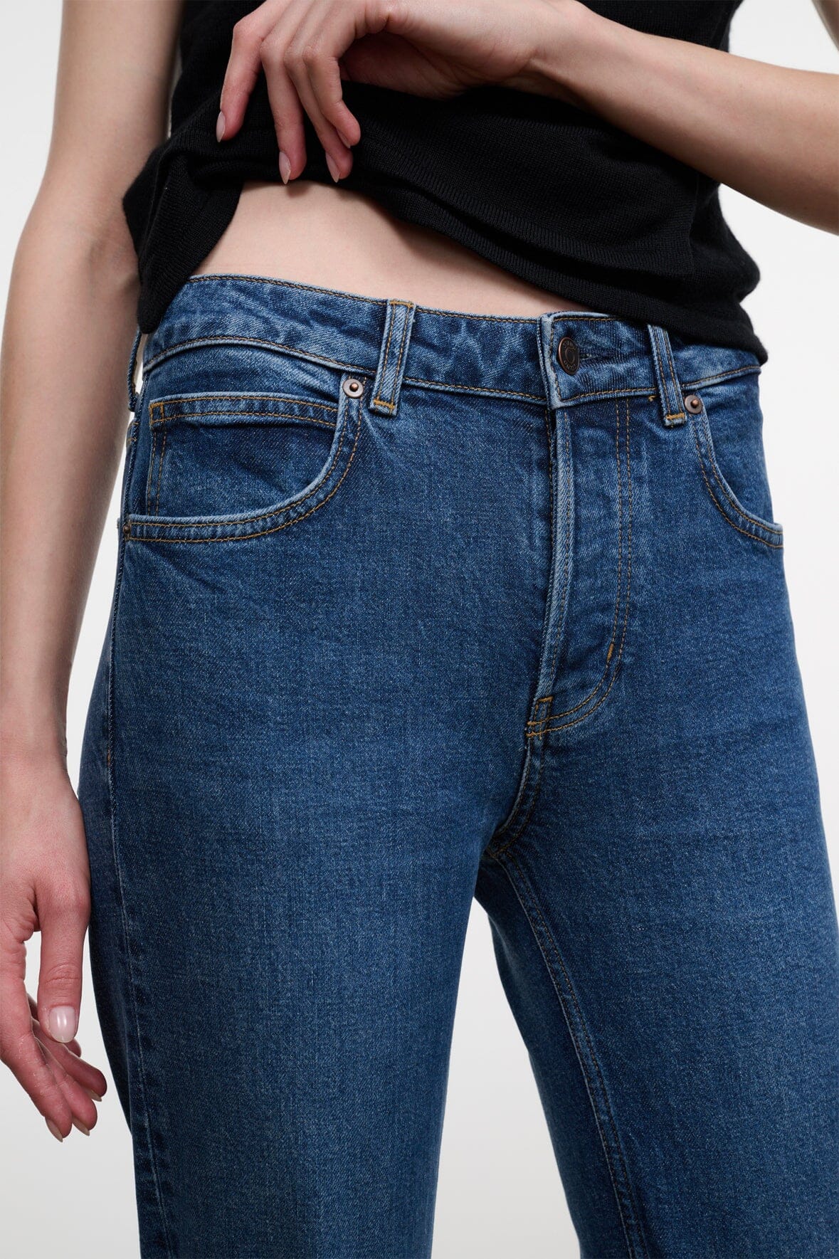 TEDDY CROPPED WITH RAW HEM | STONE BLUE