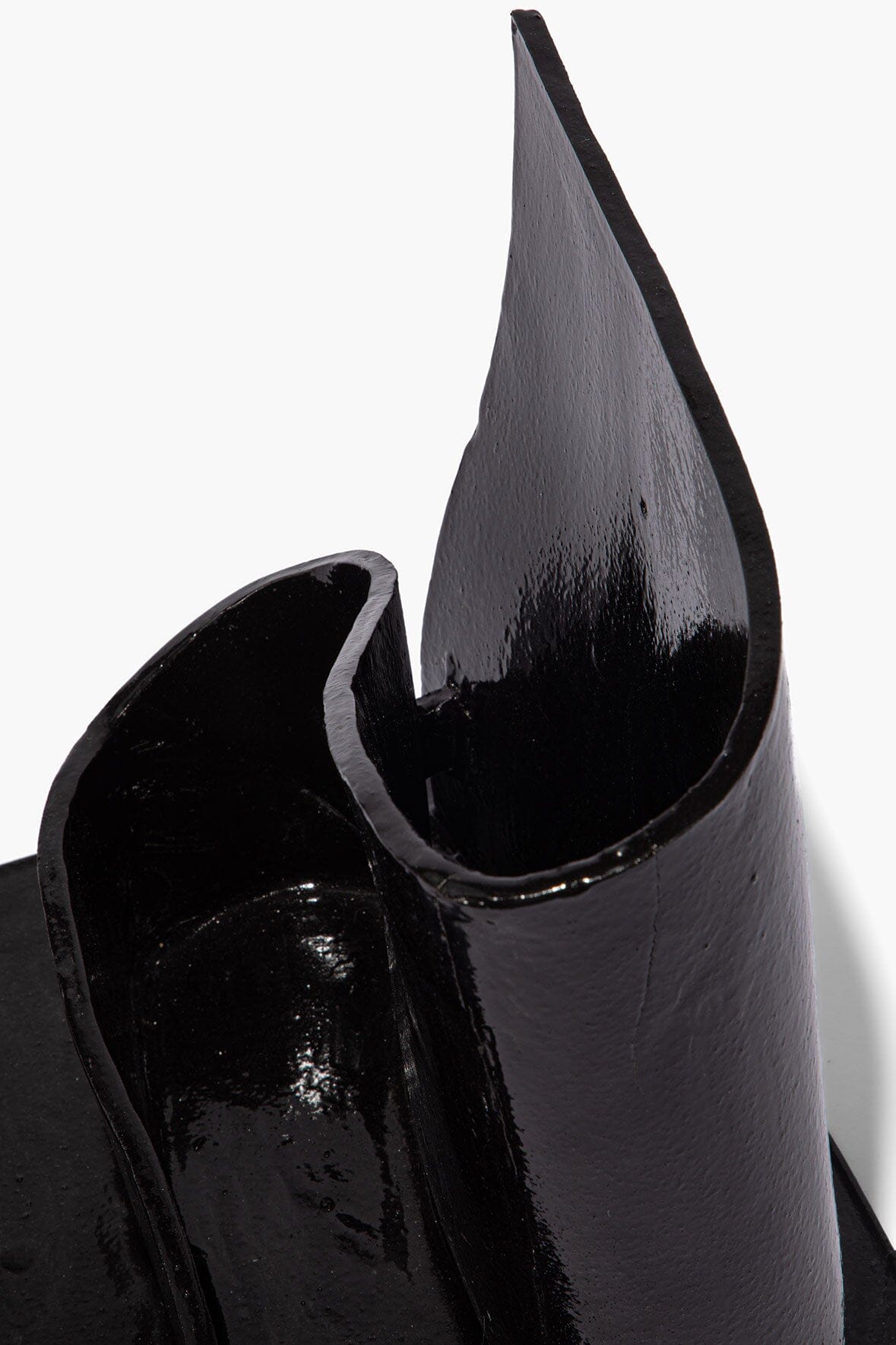 WAVY STATIONARY HOLDER | BLACK GLAZE